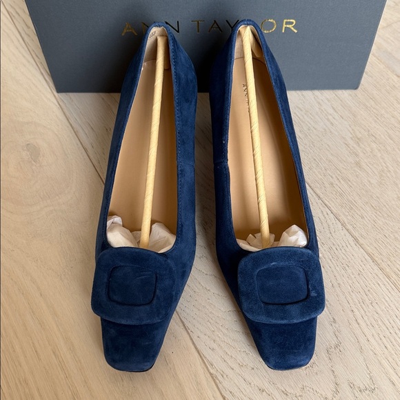 Ann Taylor Suede Buckle Pump Deep Sea Blue Heels Shoes Size 8 - Picture 6 of 10